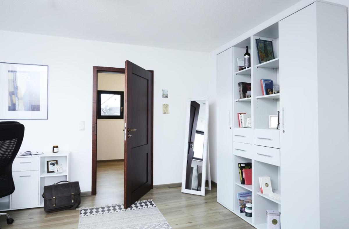 Ferienwohnung Gentilburg Und Gaertnerhaus Aschaffenburg Exterior foto