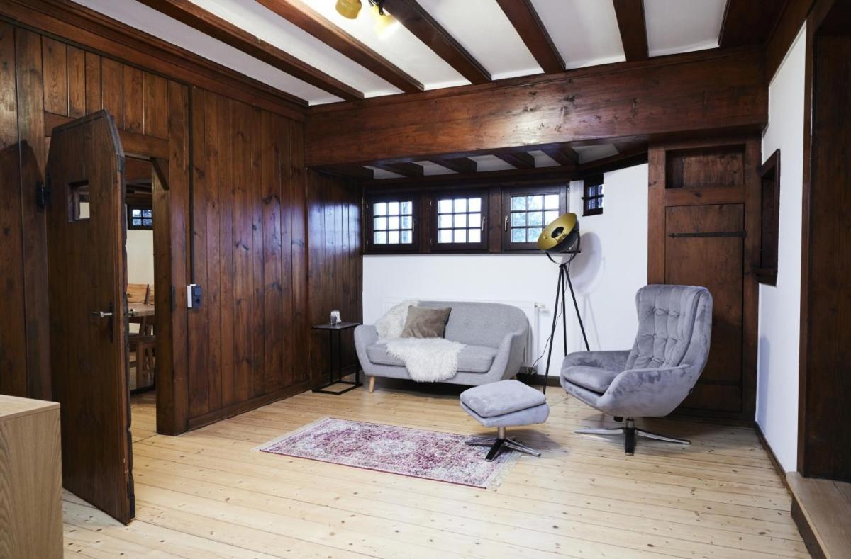 Ferienwohnung Gentilburg Und Gaertnerhaus Aschaffenburg Exterior foto